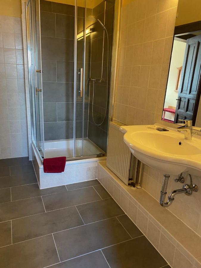 Hotel Garni Am Dippeplatz 크베들린부르크 외부 사진
