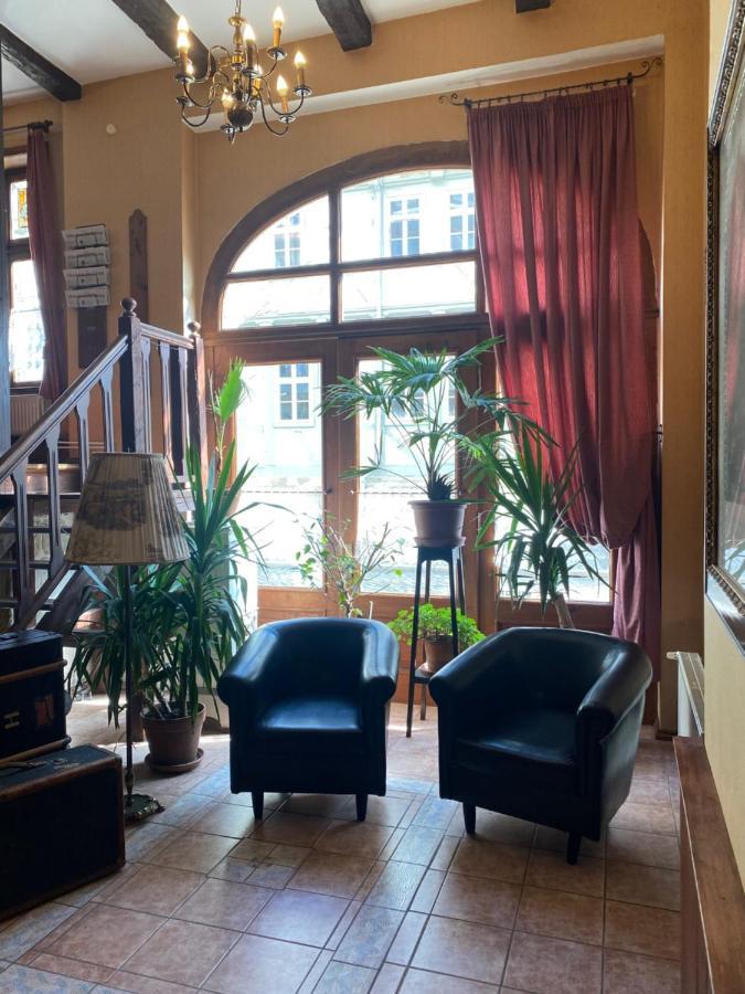 Hotel Garni Am Dippeplatz 크베들린부르크 외부 사진