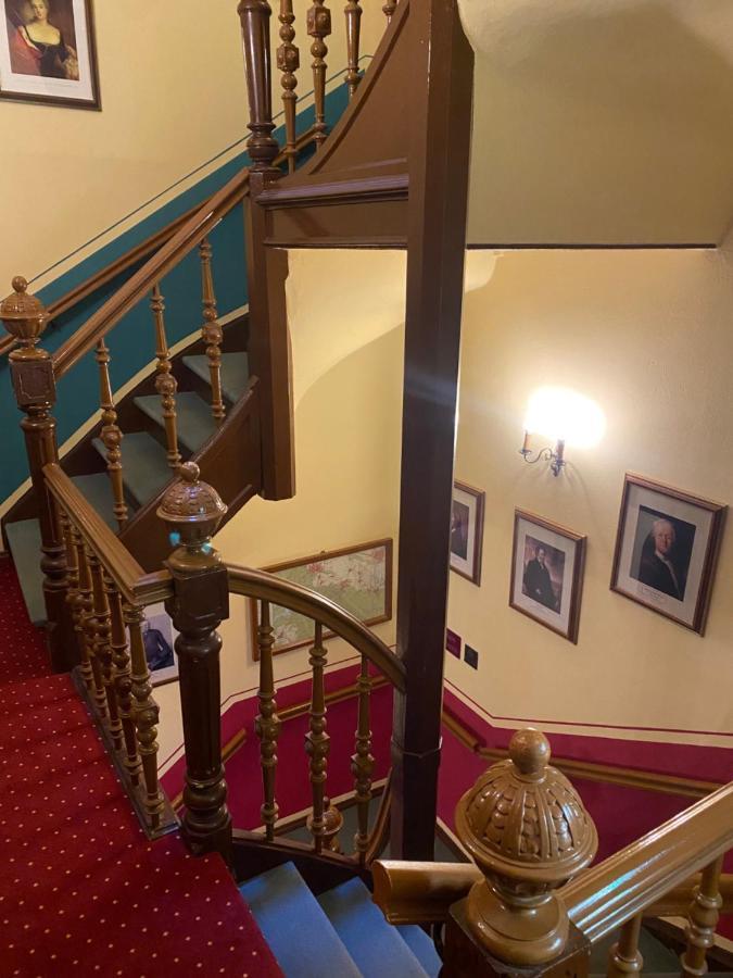 Hotel Garni Am Dippeplatz 크베들린부르크 외부 사진