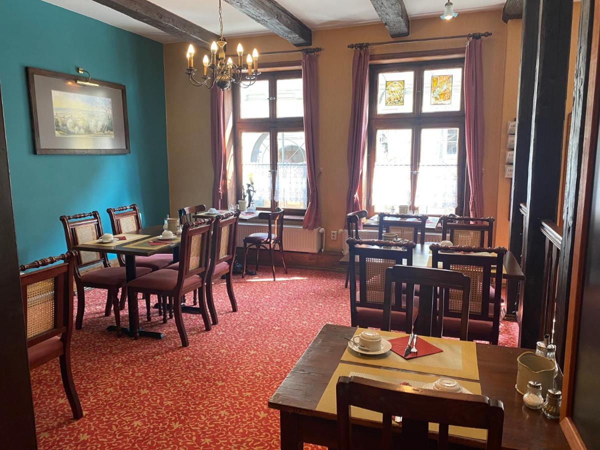 Hotel Garni Am Dippeplatz 크베들린부르크 외부 사진