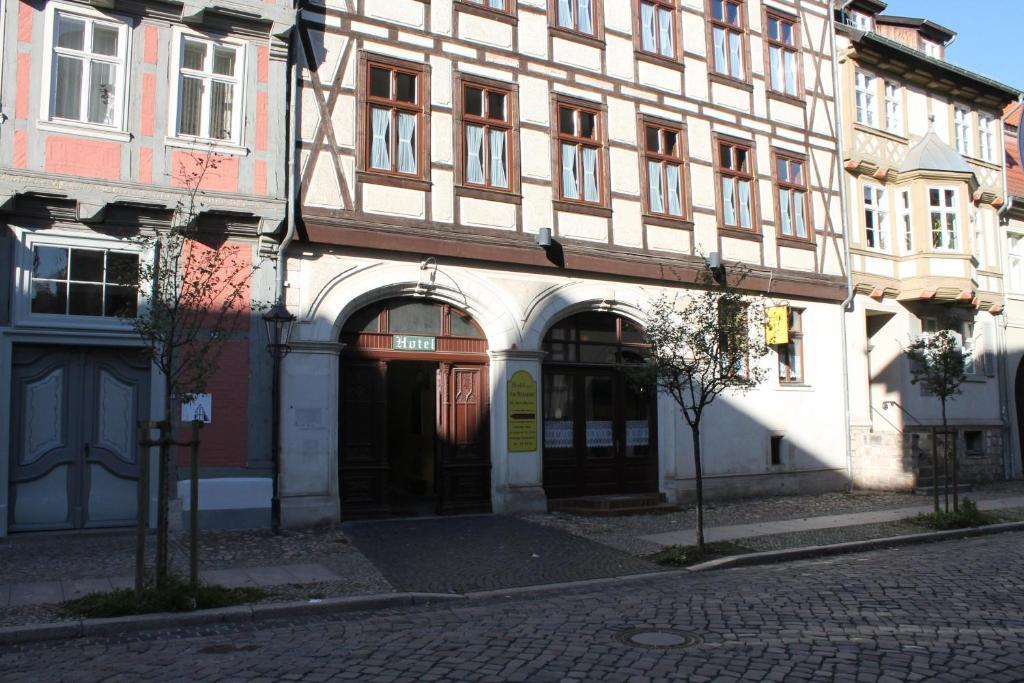 Hotel Garni Am Dippeplatz 크베들린부르크 외부 사진