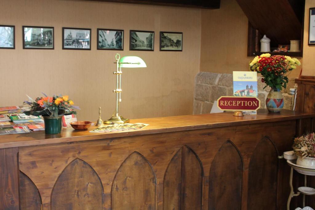 Hotel Garni Am Dippeplatz 크베들린부르크 외부 사진